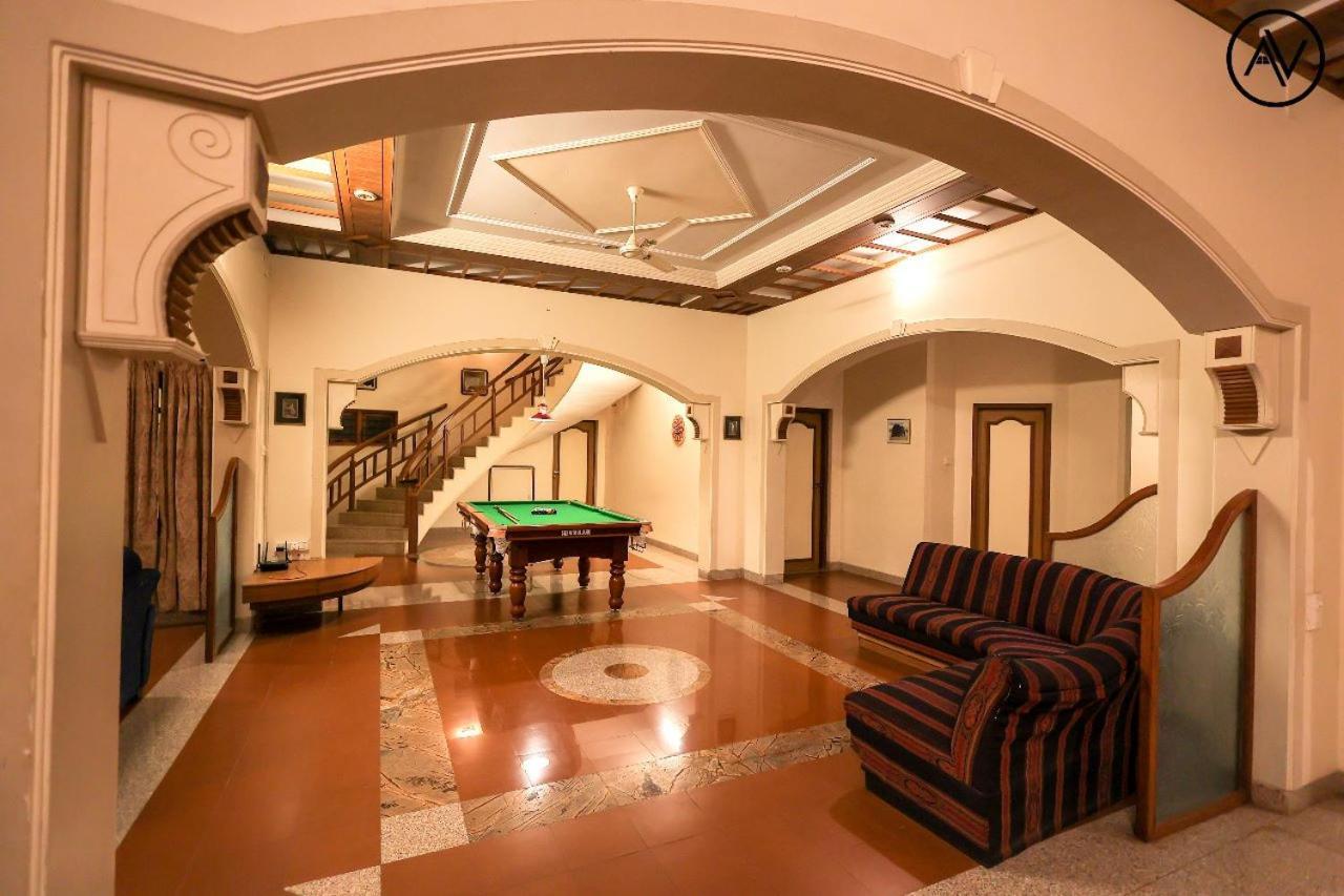 Arcus Villa - Swimming Pool/Ac/Luxurious Mahābaleshwar Exteriör bild