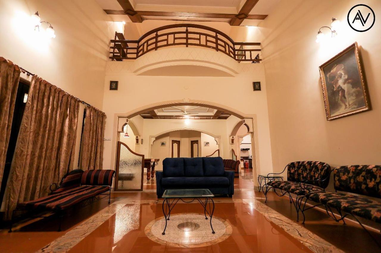 Arcus Villa - Swimming Pool/Ac/Luxurious Mahābaleshwar Exteriör bild