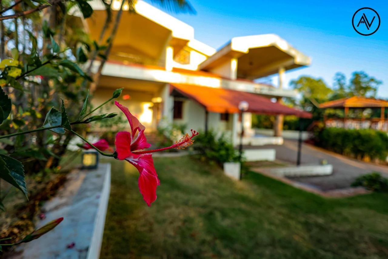 Arcus Villa - Swimming Pool/Ac/Luxurious Mahābaleshwar Exteriör bild